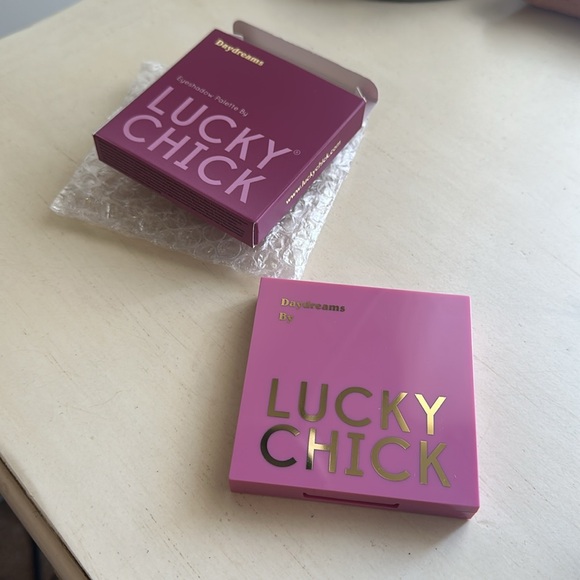 LUCKY CHICK
Daydreams Eyeshadow Palette - Picture 7 of 10